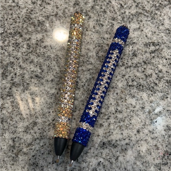 🏈 Blue Football Rhinestone Gel Pen - Picture 3 of 4